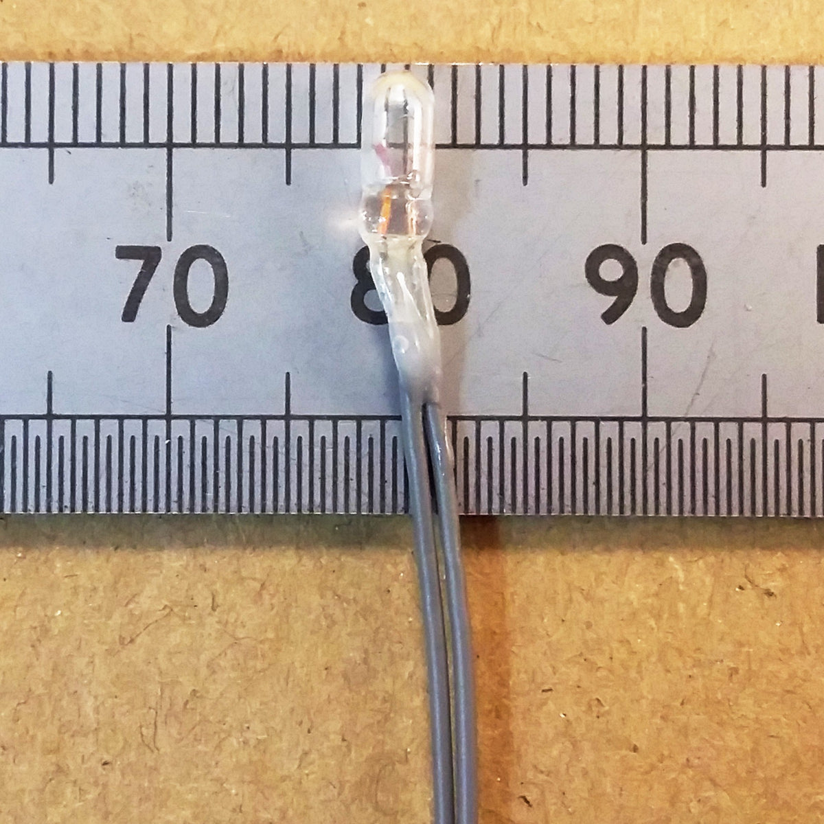 Grain Of Wheat Miniature Light Bulb Lamps Wire Leads 3V Or 6 Volt