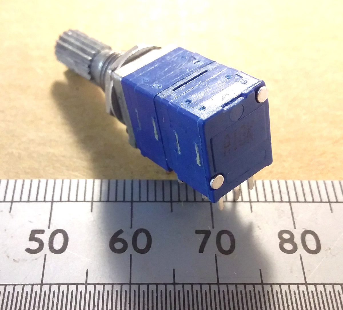 Quad Potentiometer 4 Gang 9mm Body Logarithmic Track Splined Shaft A10K A20K