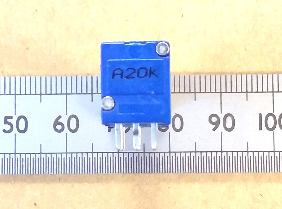 Quad Potentiometer 4 Gang 9mm Body Logarithmic Track Splined Shaft A10K A20K