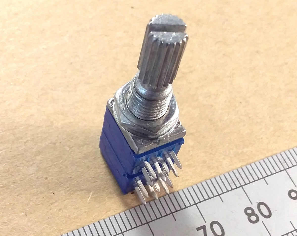 Quad Potentiometer 4 Gang 9mm Body Logarithmic Track Splined Shaft A10K A20K