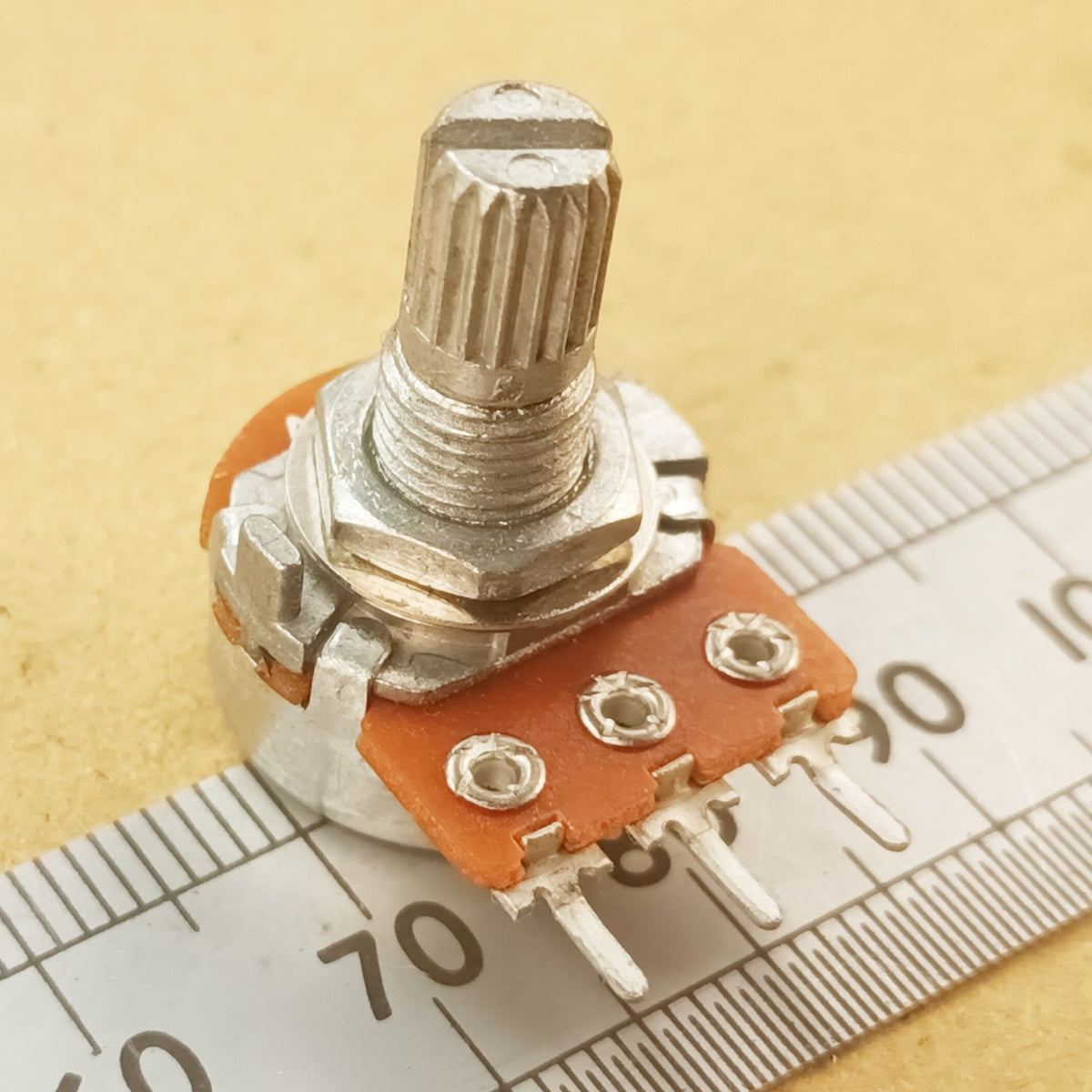 Audio Potentiometer 16mm Splined Shaft Log A BAS