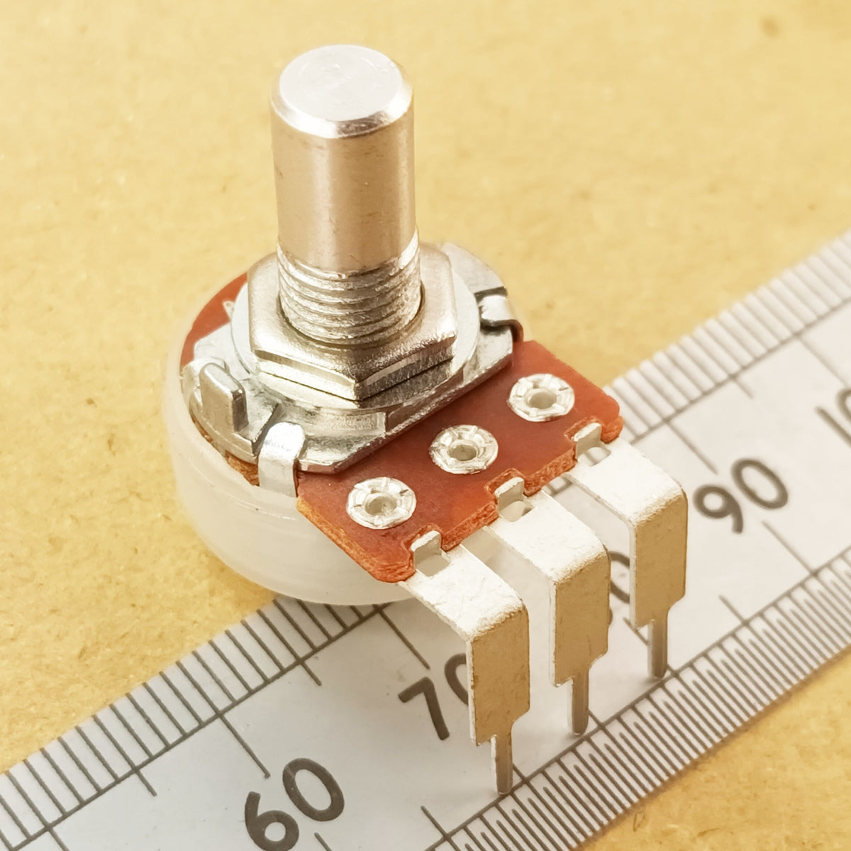 Logarithmic Potentiometer Control Vertical PCB Mount 6.3mm Round Shaft A VR63