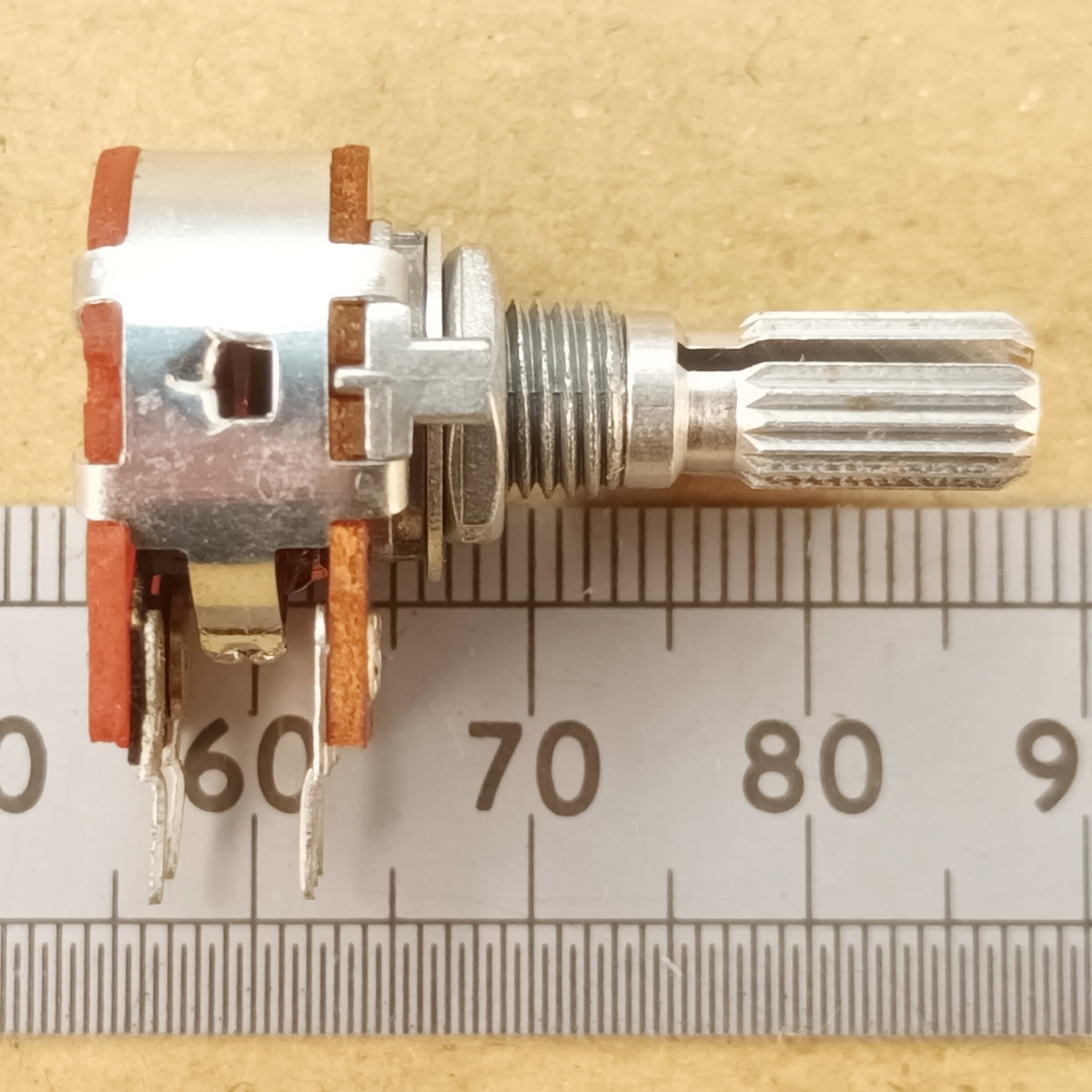 Switched Volume Potentiometer Single Mono 16mm Splined Audio Log A SW