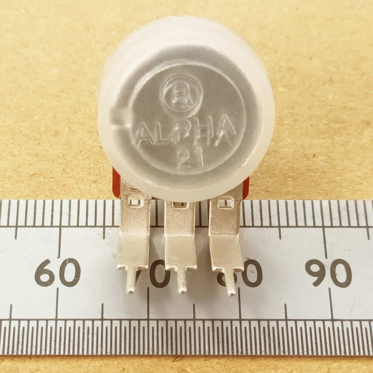 Logarithmic Potentiometer Control Vertical PCB Mount 6.3mm Round Shaft A VR63