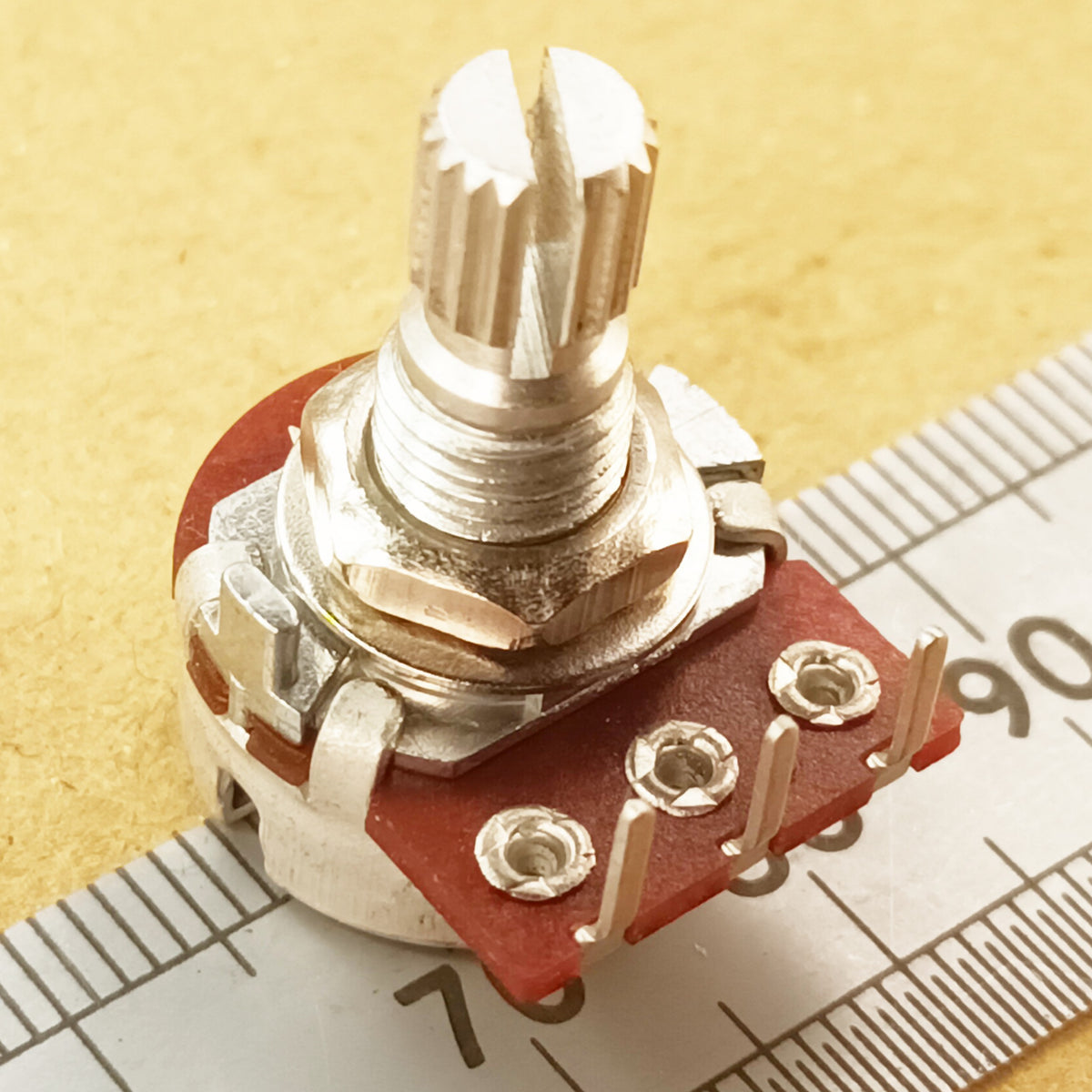 Potentiometer A5K 41 Detent 17mm Log 5K T18 Splined Shaft Multi Click T18RP41