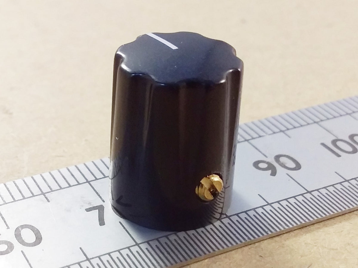 Control Knob For Quarter Inch Round or 6mm Splined Shafts 13mm 1900h