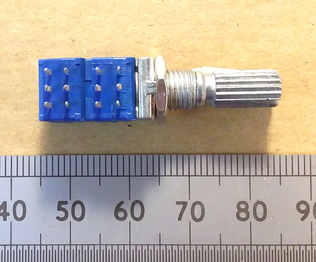 Quad Potentiometer 4 Gang 9mm Body Logarithmic Track Splined Shaft A10K A20K