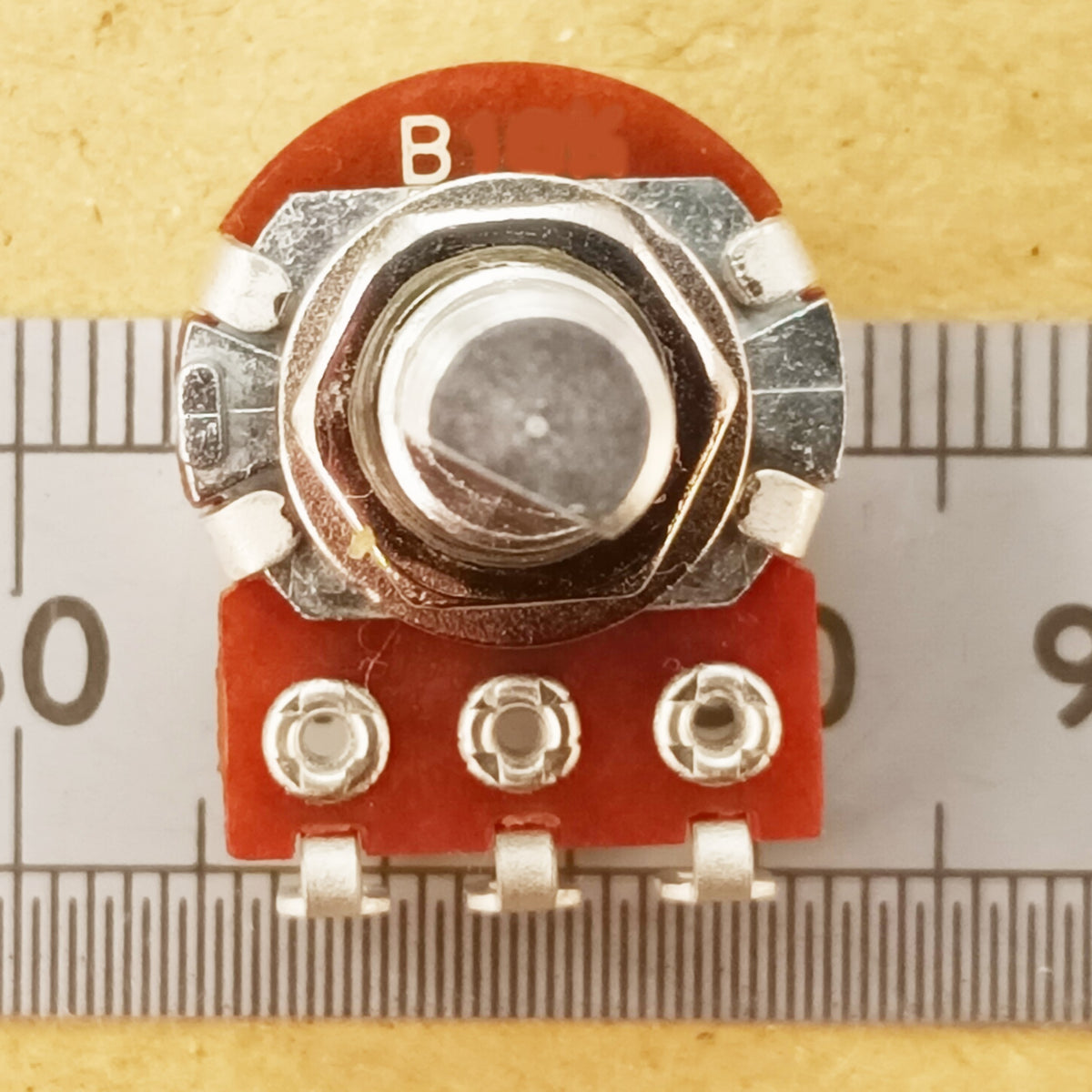 11 Detent Potentiometer 6mm D-Shaft Linear Pot Multiple Click B10K 10K, Solder Lug B 11DET