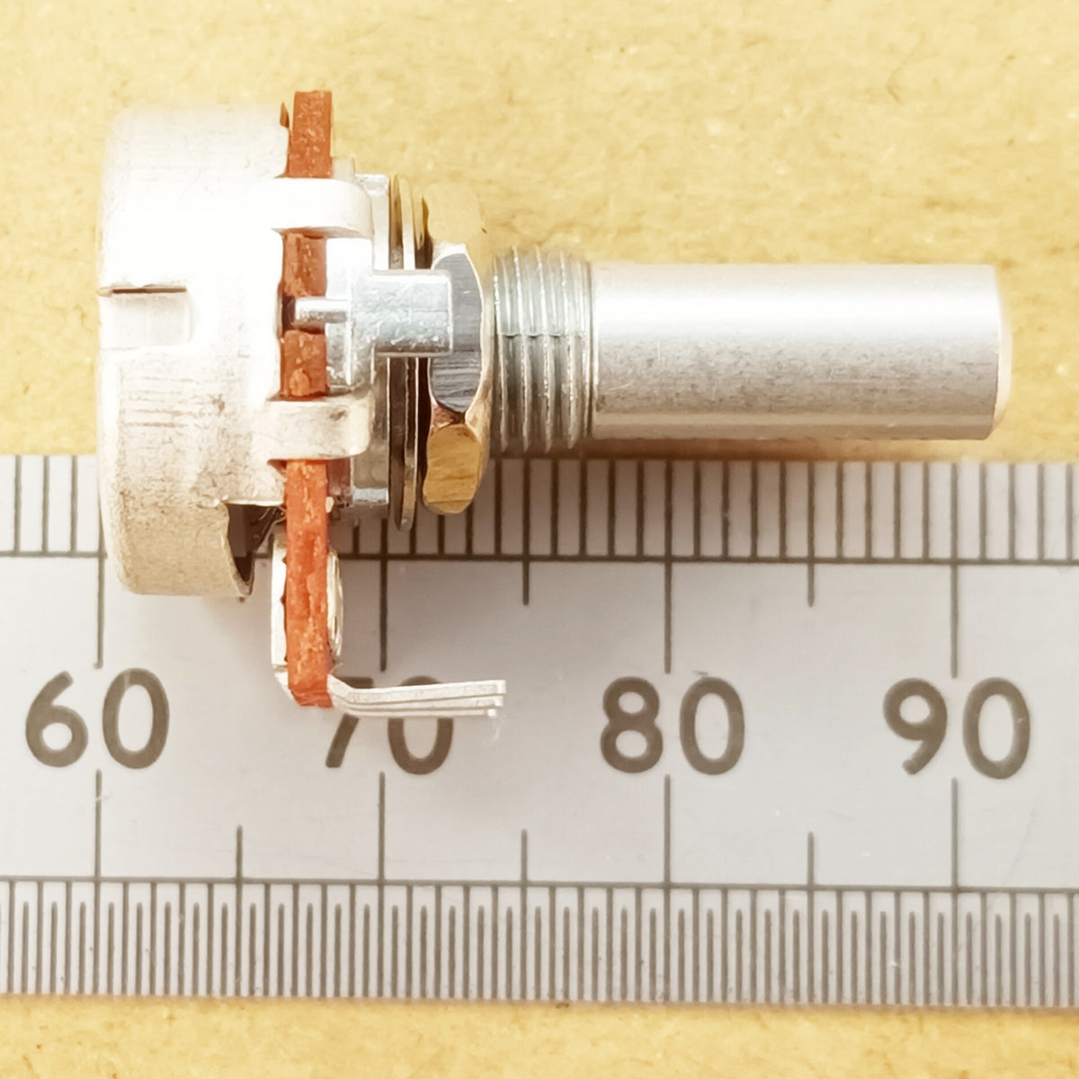 41 Detent Potentiometer 17mm 6mm D-Shaft Multiple Click B D41P