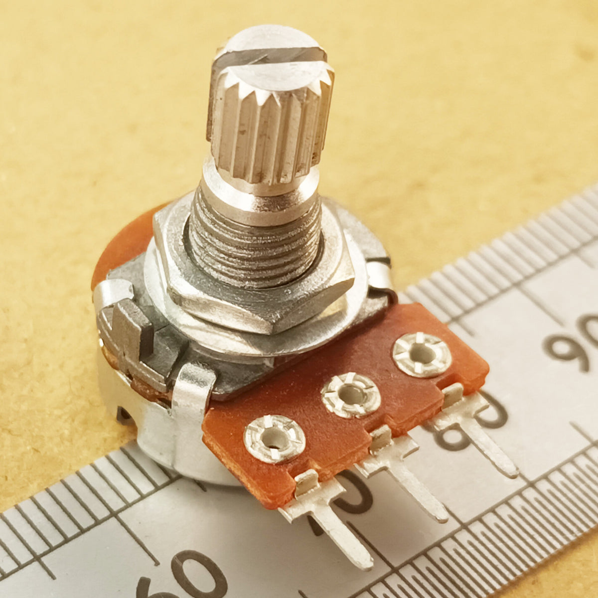 Potentiometer 16mm Linear Splined Shaft B BAS