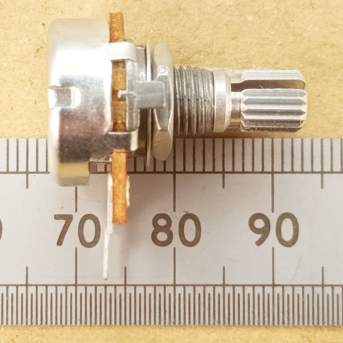Potentiometer 16mm Linear Splined Shaft B BAS