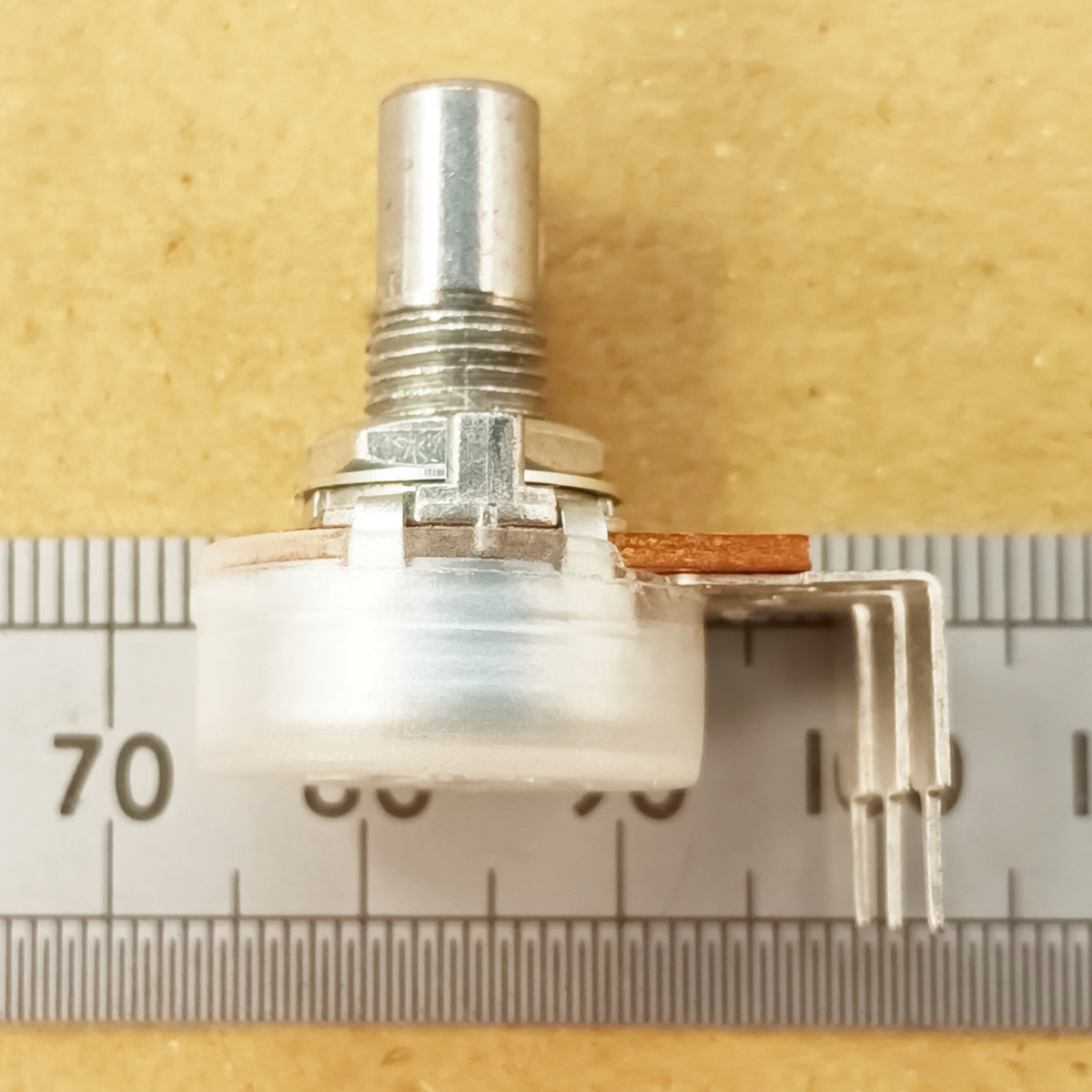 Potentiometer Vertical PCB Mount 6.0mm Round Shaft Linear B VR60