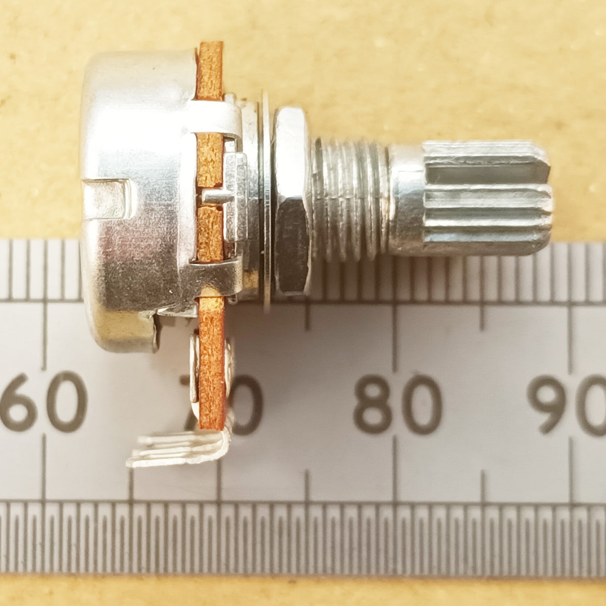 Reverse Logarithmic Potentiometer Solder Lug Splined Shaft C T18SL