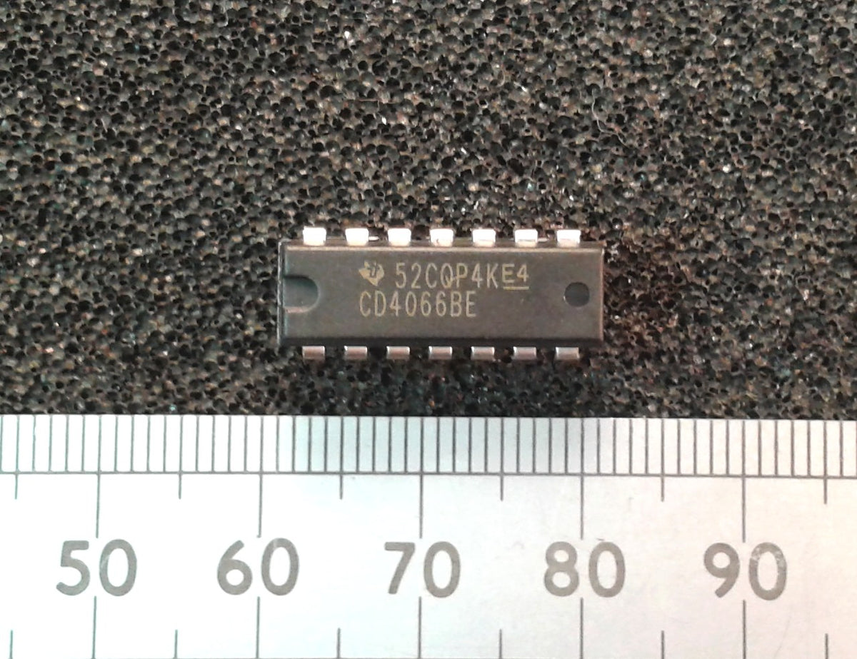 4000 Series CMOS Logic IC Dil Chips By Texas Instruments