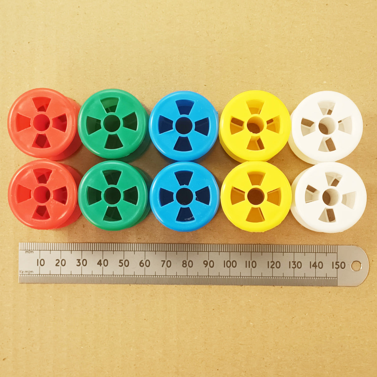 Cotton Reel Bobbins 10 Empty Plastic 25mm 1 Inch Diameter Radio Coil Formers