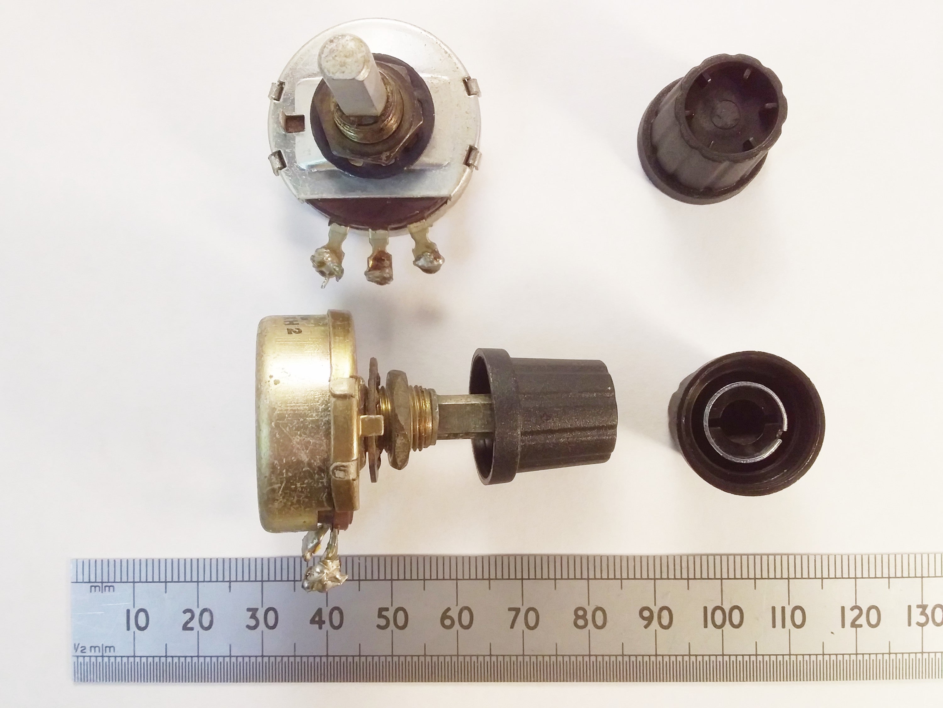 Movable Pointer Cap Control Knob 19mm 0.25 Inch 6.3mm D Shaft K21 D635