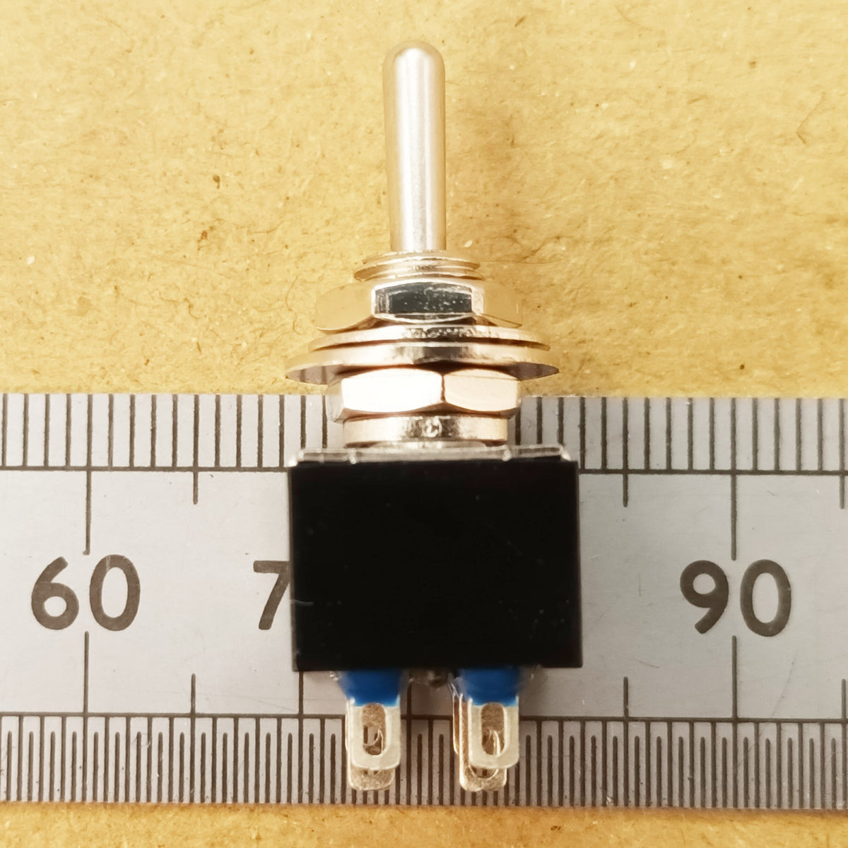 Toggle Switch Miniature DPDT or DPDT CO 3A 250V