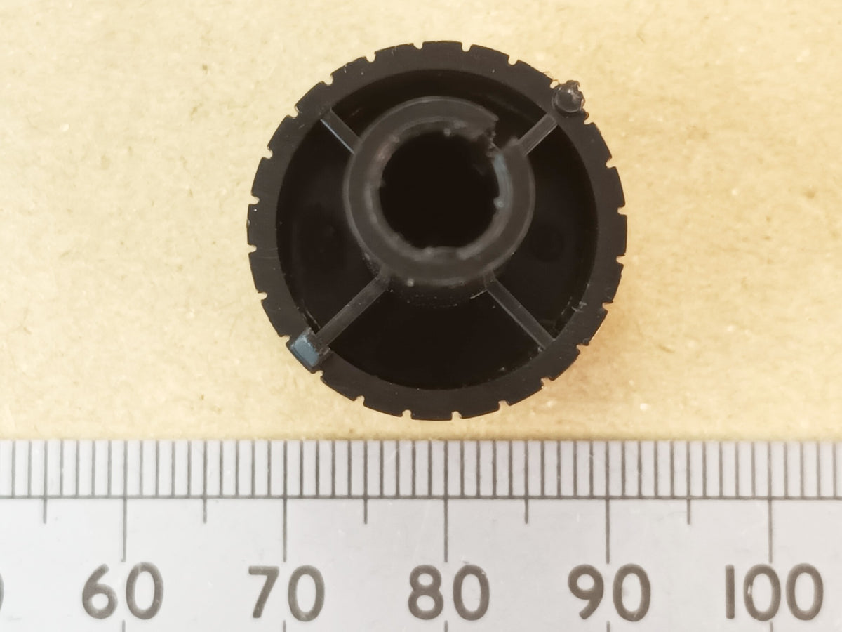 Through Panel Extension Knob for 6mm Splined Shaft T18 Pots 30mm Long 22mm Diameter