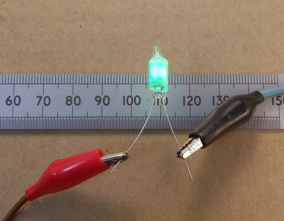 Green Fluorescent Glow Miniature Neon Bulb 6mm Diameter Mains Indicator