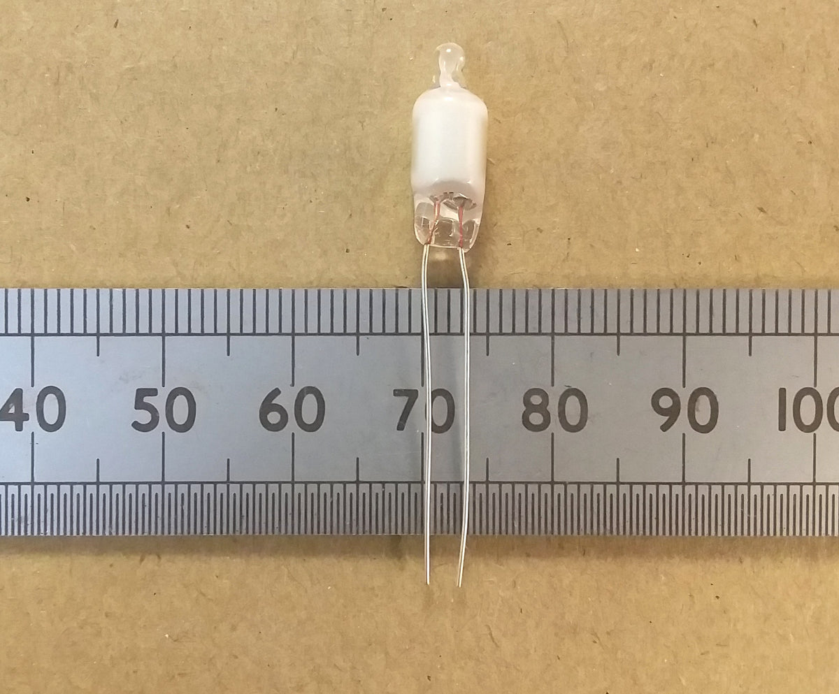 Green Fluorescent Glow Miniature Neon Bulb 6mm Diameter Mains Indicator