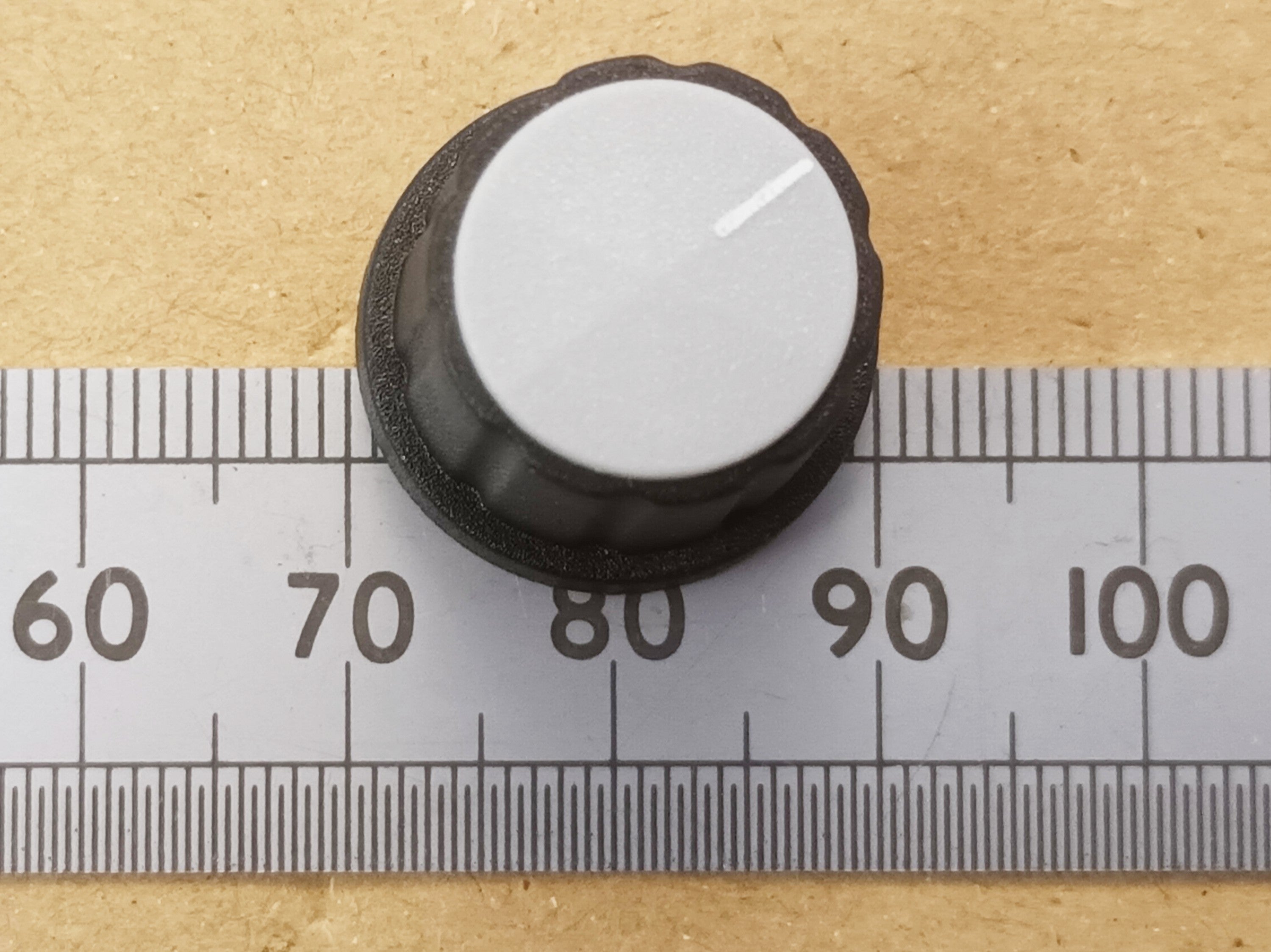 Volume Control Knob 19mm with Movable Pointer Cap For 4mm Round Shaft K21 R40S