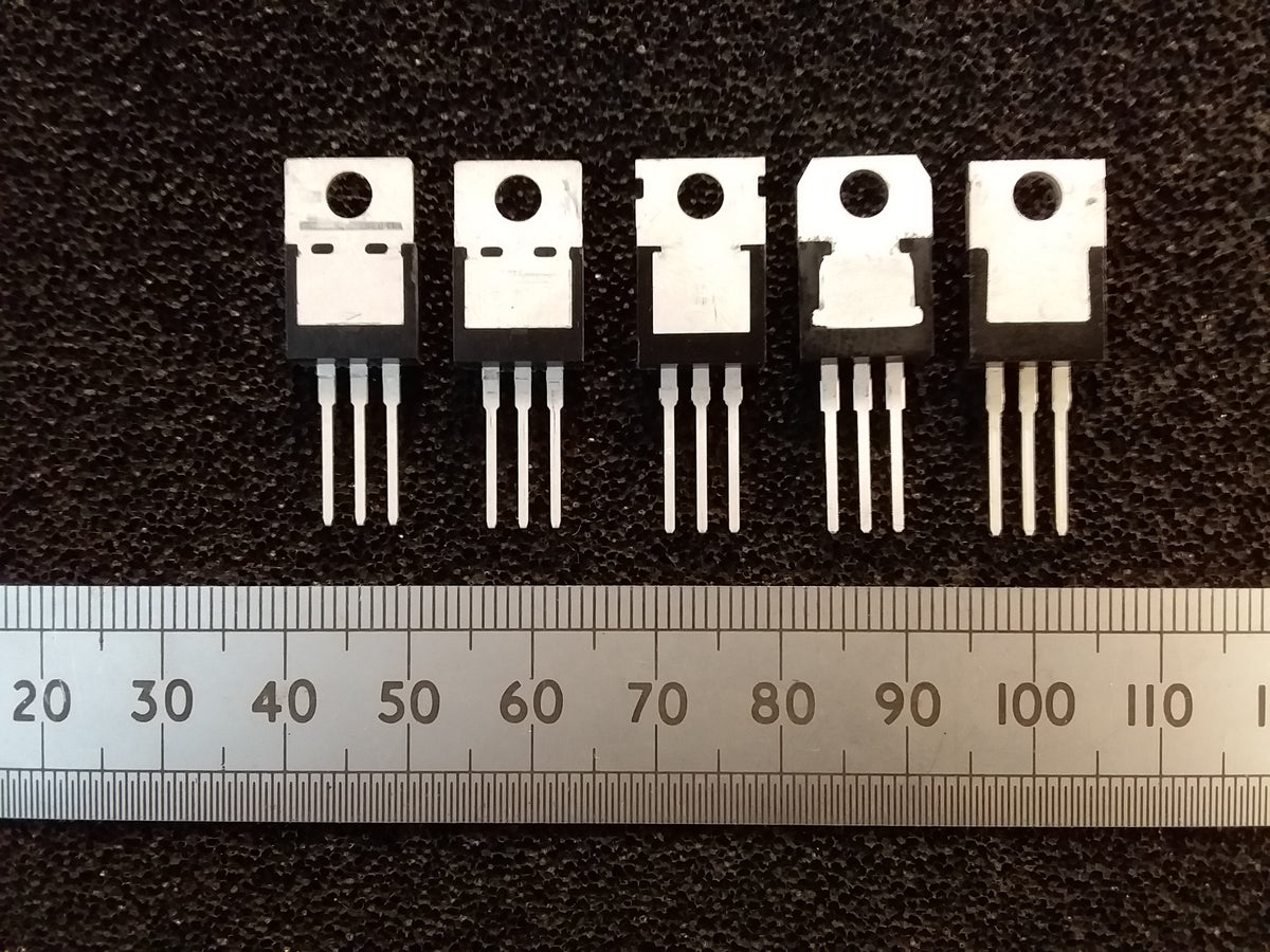 Linear Voltage Regulator IC Three Terminal TO-220 Negative And Positive
