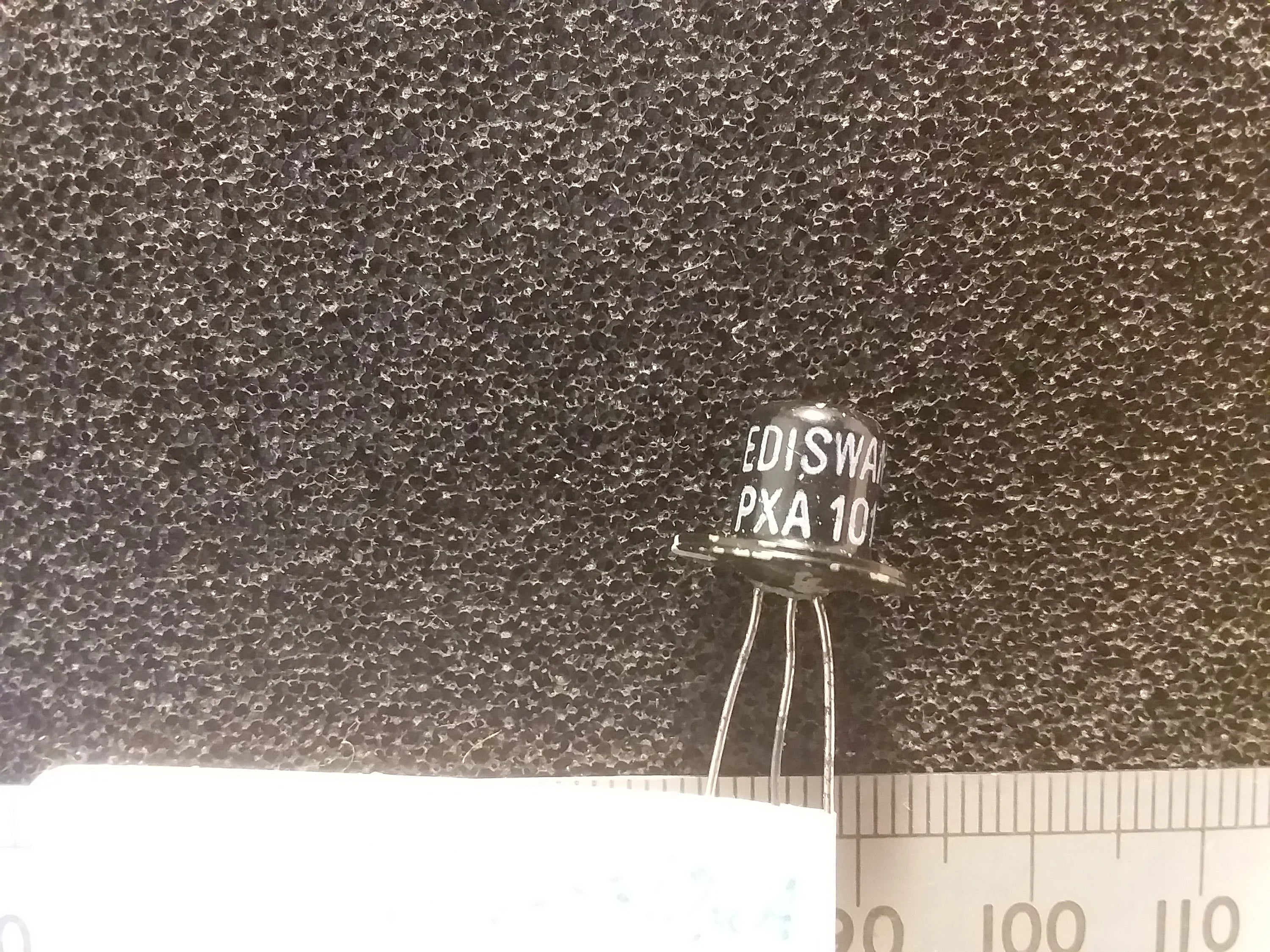PXA101 Ediswan Germanium Transistor Hfe = 106 Iceo = 10uA