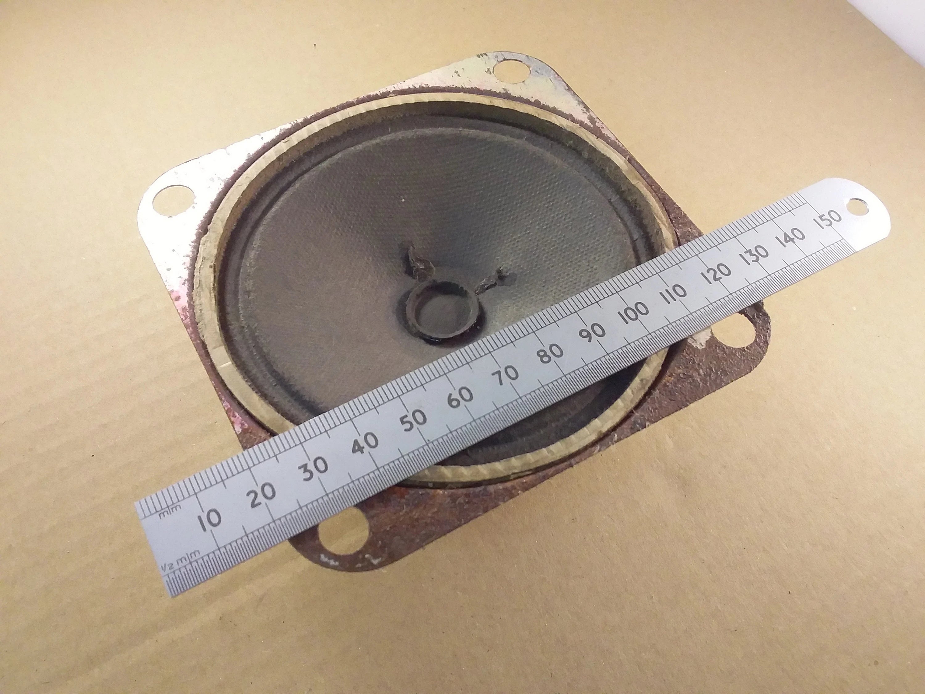 Speaker 4 Inch 104mm by 104mm 8 Ohm Voice Coil Loudspeaker Grundig Radio