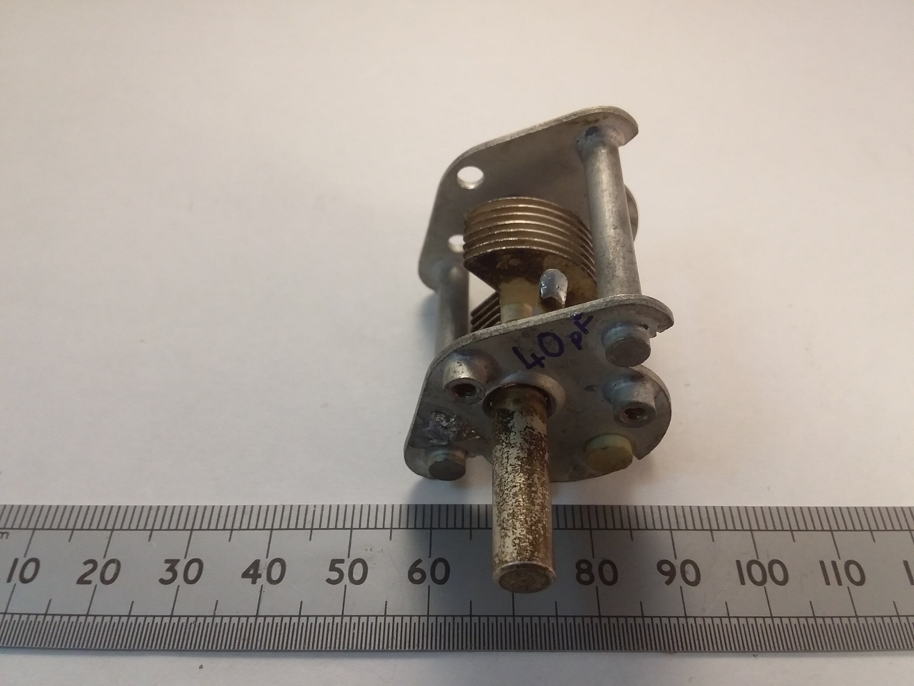 40pF Air-Spaced Variable VHF BFO or VFO Tuning Capacitor, Silver Plated Vanes.