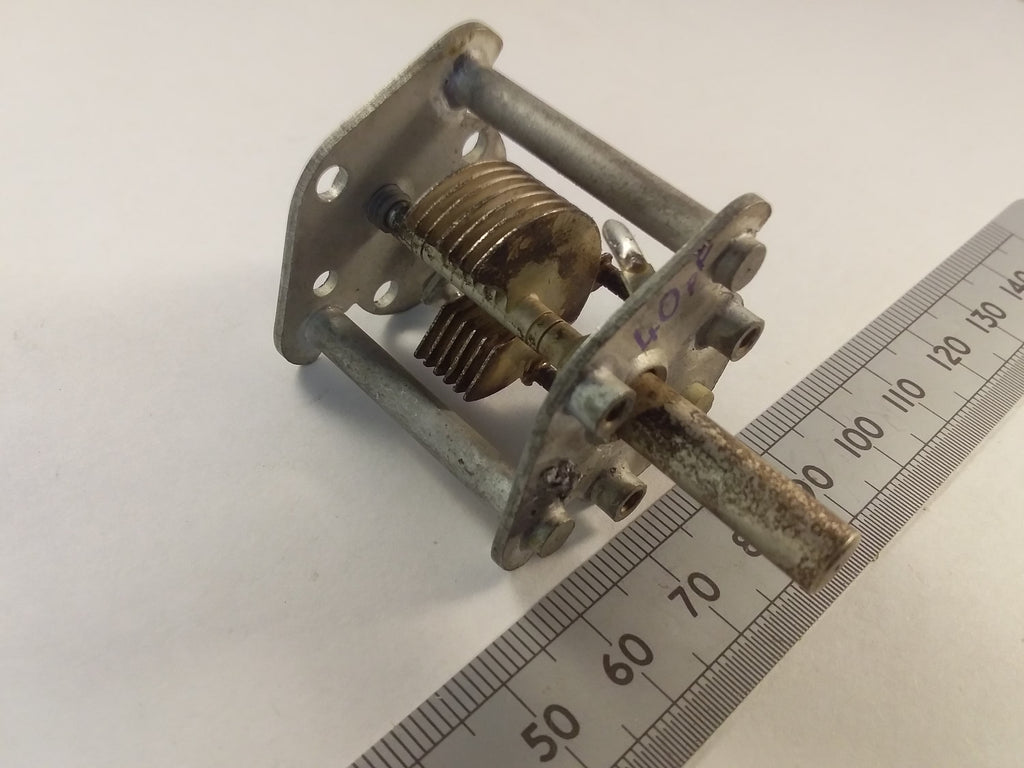 40pF Air-Spaced Variable VHF BFO or VFO Tuning Capacitor, Silver Plated Vanes.