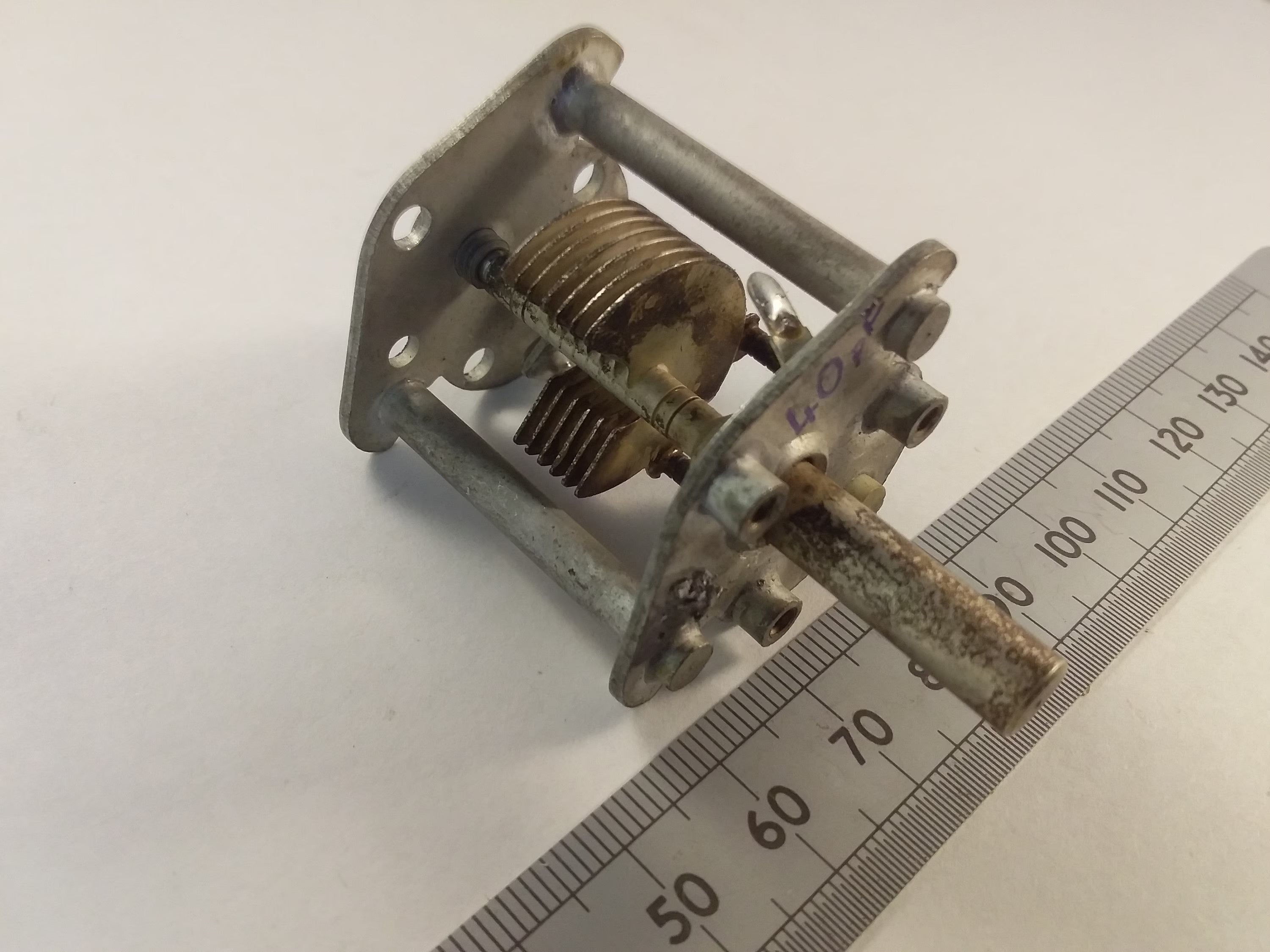 40pF Air-Spaced Variable VHF BFO or VFO Tuning Capacitor, Silver Plated Vanes.