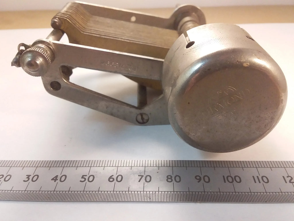 350pF Air-Spaced Radio Tuning Capacitor with 34:1 Reduction Drive, Ormond 0.00035mF