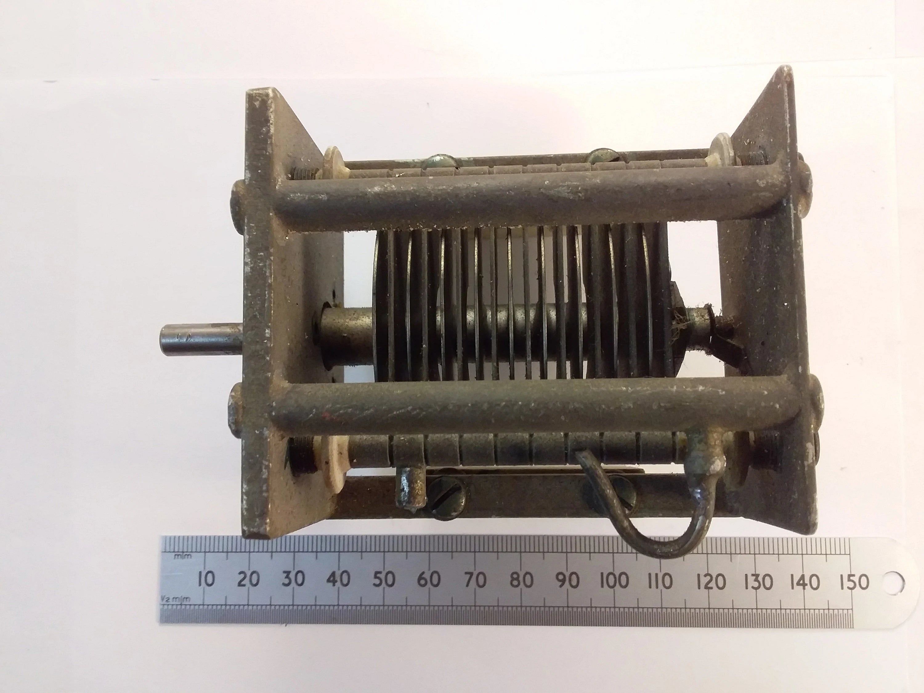 Variable Capacitor 80pF High Voltage Single Gang with Ceramic Insulators