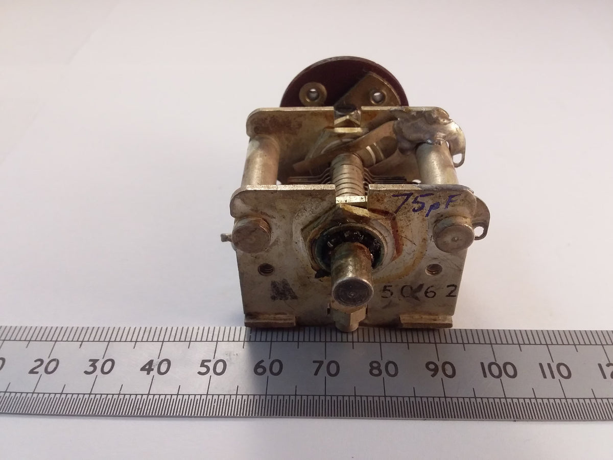 Variable Capacitor 75pF Silver Plated Vanes for VFO BFO with Isolating Coupler