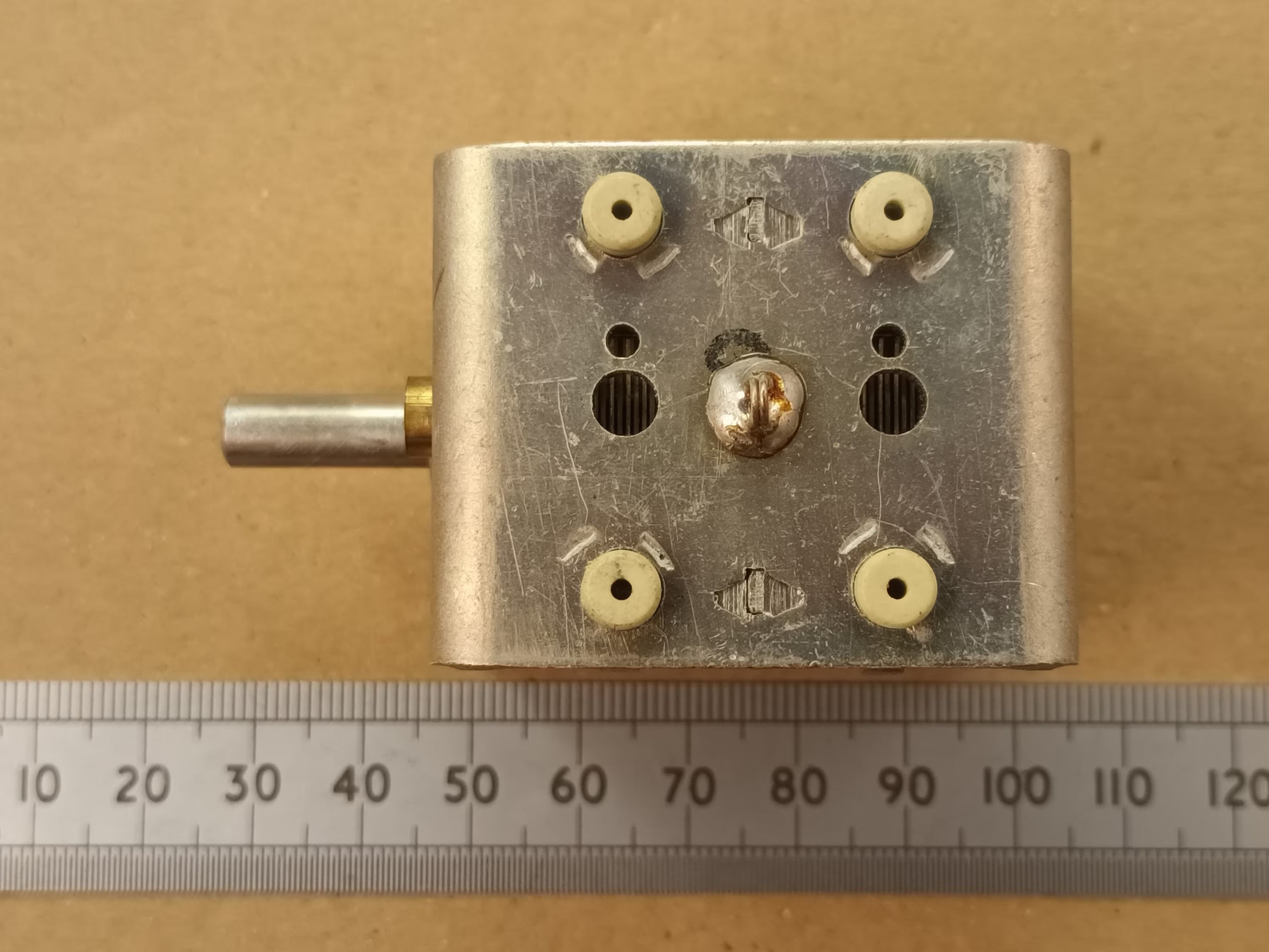 220 + 190pF Dual Gang Air-Spaced Variable Capacitor for Crystal Sets & Receiving Loop Antennas 410pF Total