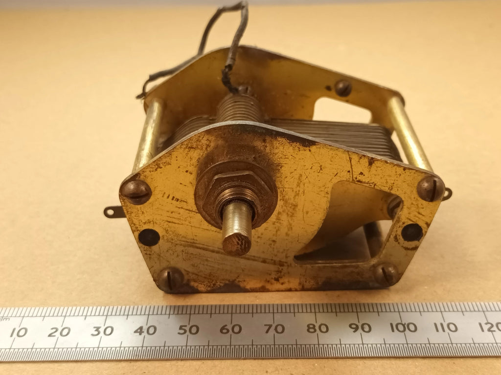 Variable Radio Tuning Capacitor 575pF Single Gang Brass Polar
