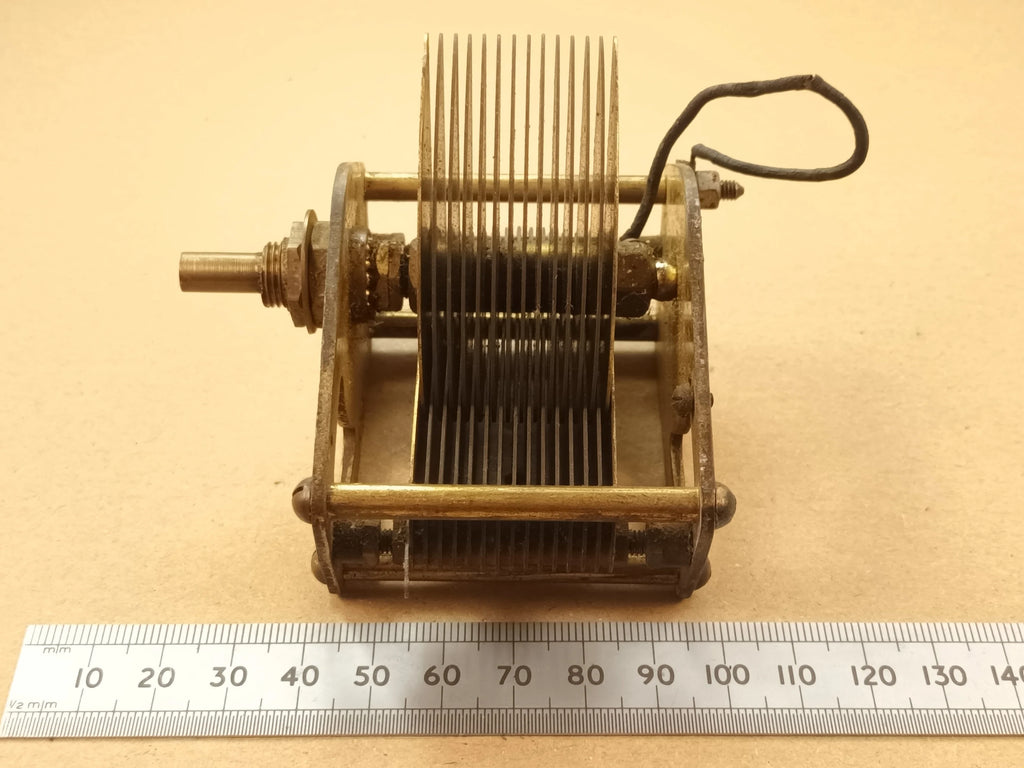 Variable Radio Tuning Capacitor 575pF Single Gang Brass Polar