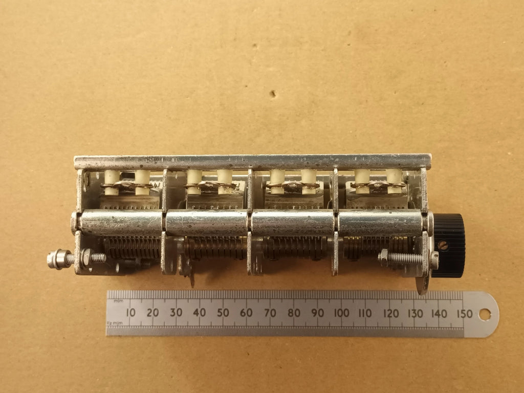 Variable Capacitor 4 Gang Air Spaced 550pF, 200pF, 200pF, 275pF, 1225pF Total