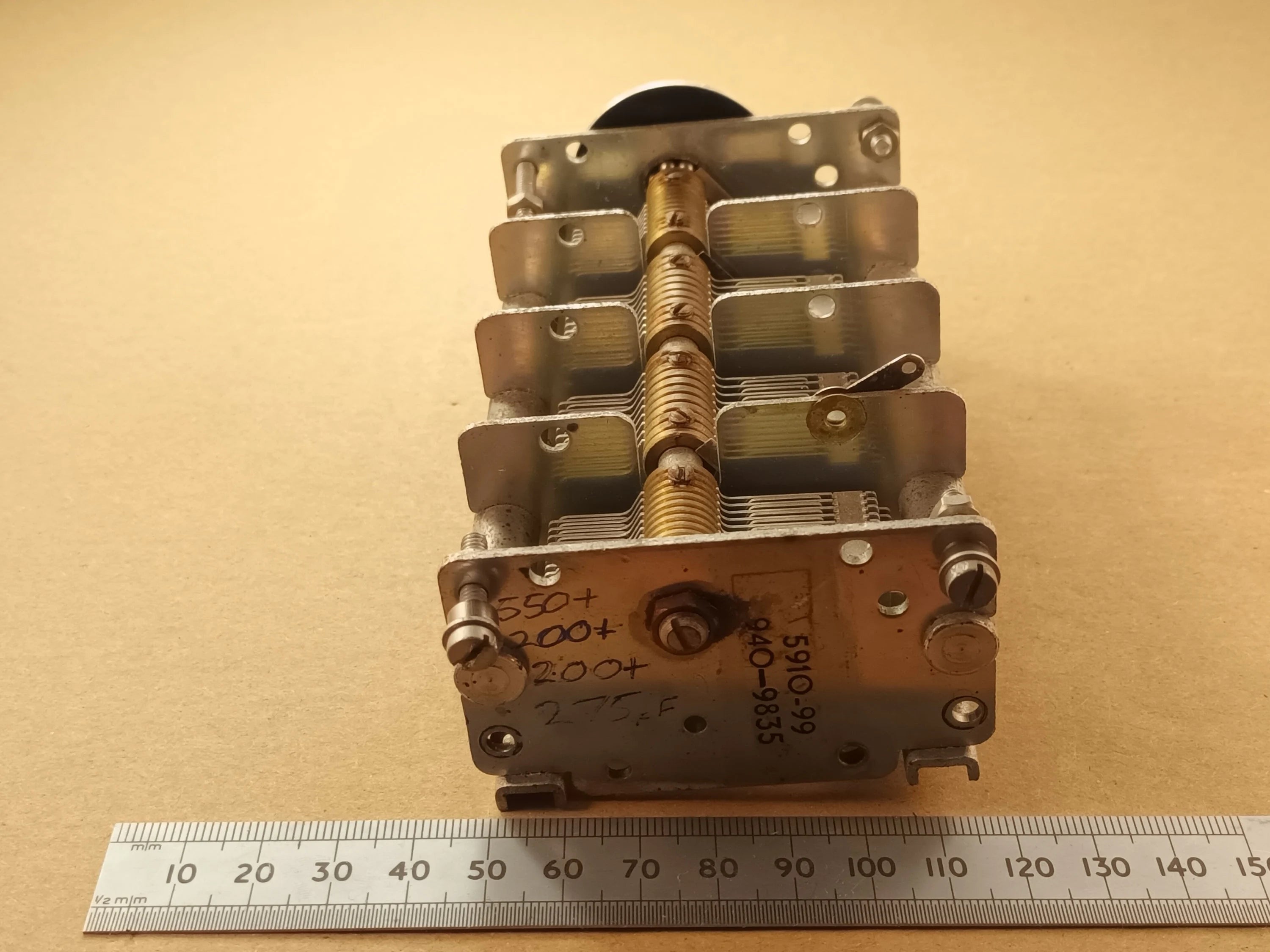 Variable Capacitor 4 Gang Air Spaced 550pF, 200pF, 200pF, 275pF, 1225pF Total