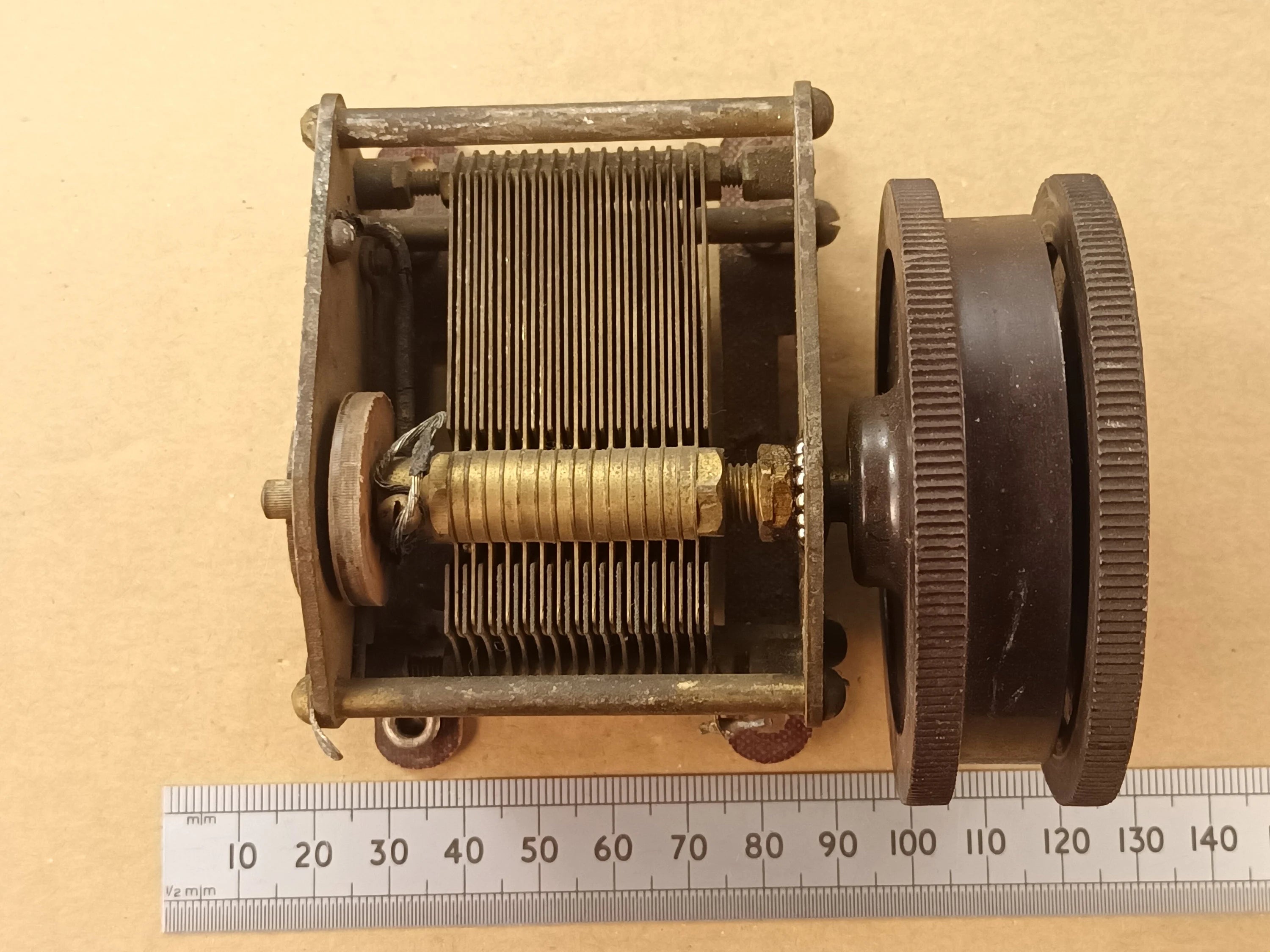 0.0005uF 500pF Single 1 Gang Brass Air-Spaced Radio Tuning Capacitor Brandes, 32:1 Reduction Drive