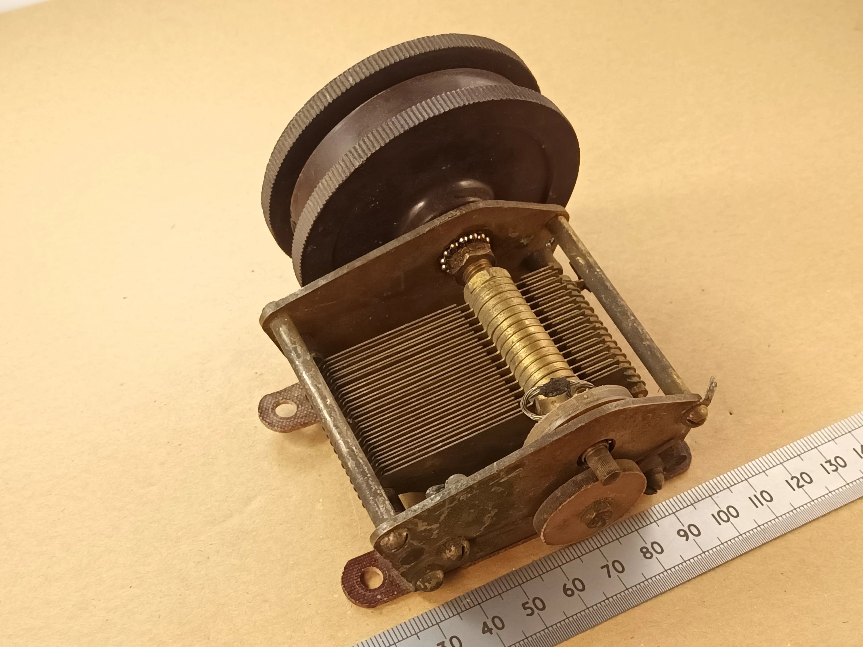 0.0005uF 500pF Single 1 Gang Brass Air-Spaced Radio Tuning Capacitor Brandes, 32:1 Reduction Drive