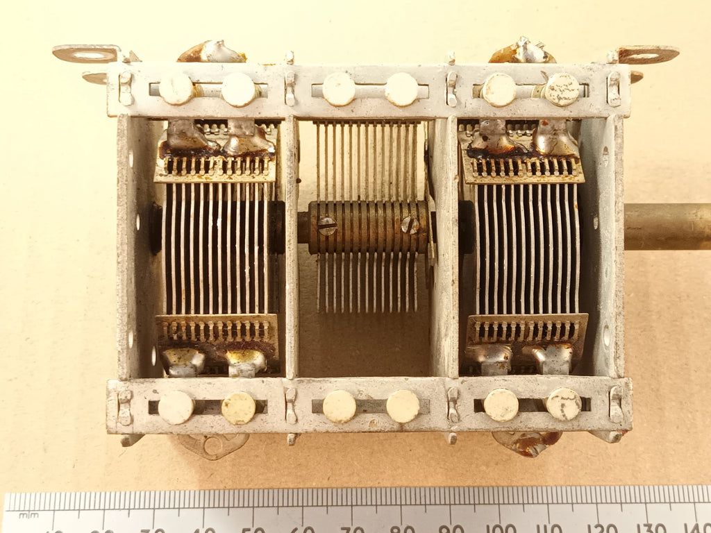 550pF X2 Variable Capacitor Dual Gang Air Spaced for Crystal Sets, Radio Projects, and Loop Antennas