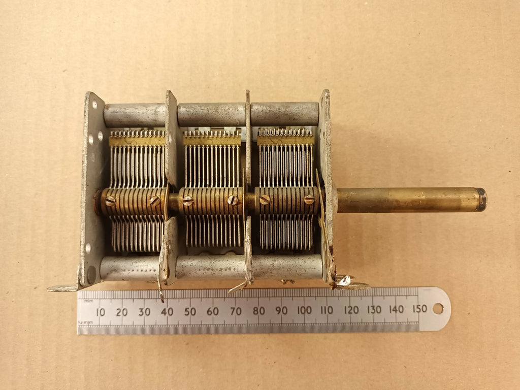 550pF X2 Variable Capacitor Dual Gang Air Spaced for Crystal Sets, Radio Projects, and Loop Antennas