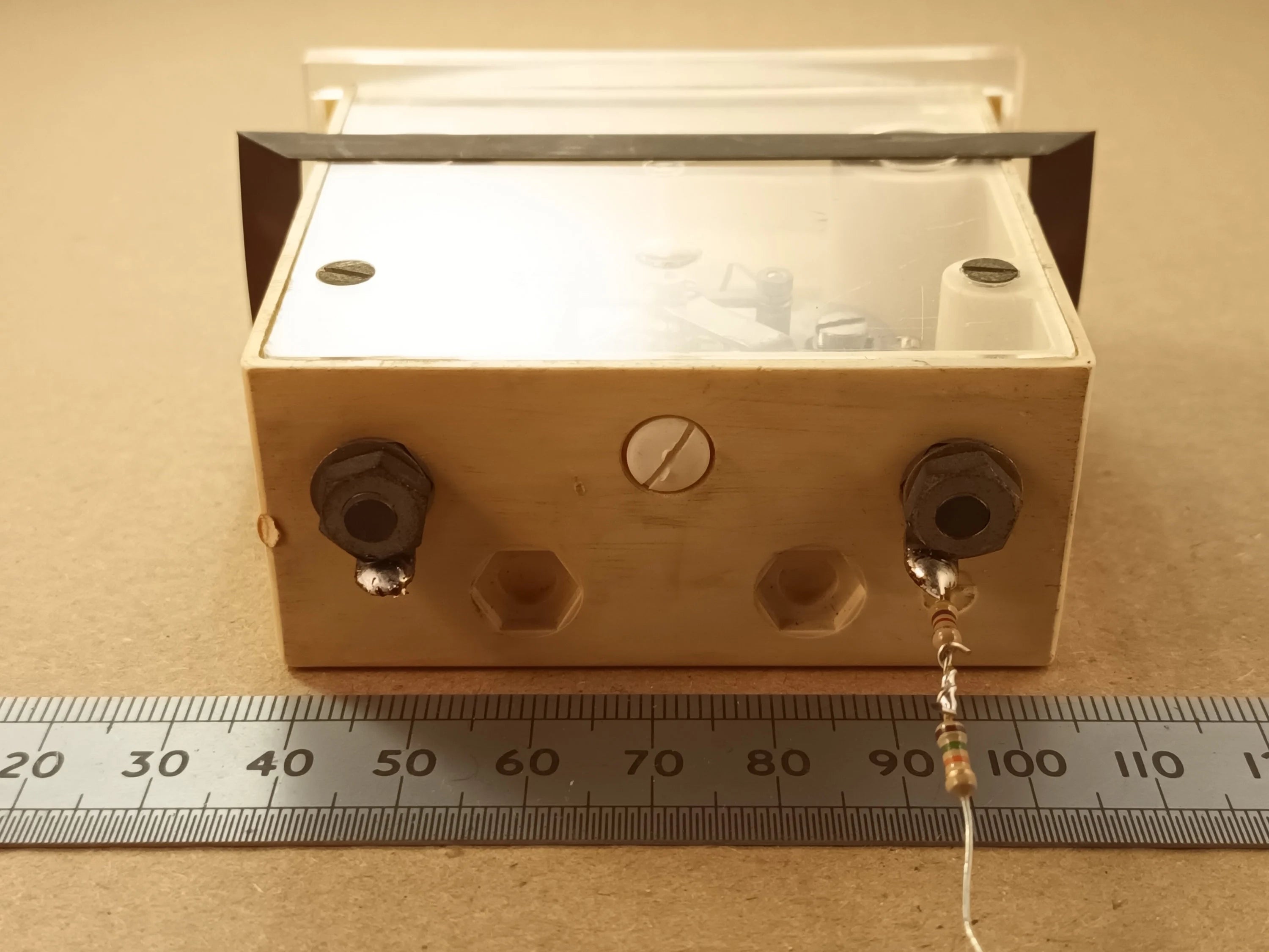 10 Volt DC Center Zero Sideways Pointer Movement Moving Coil Meter 500uA 34 Ohm Native