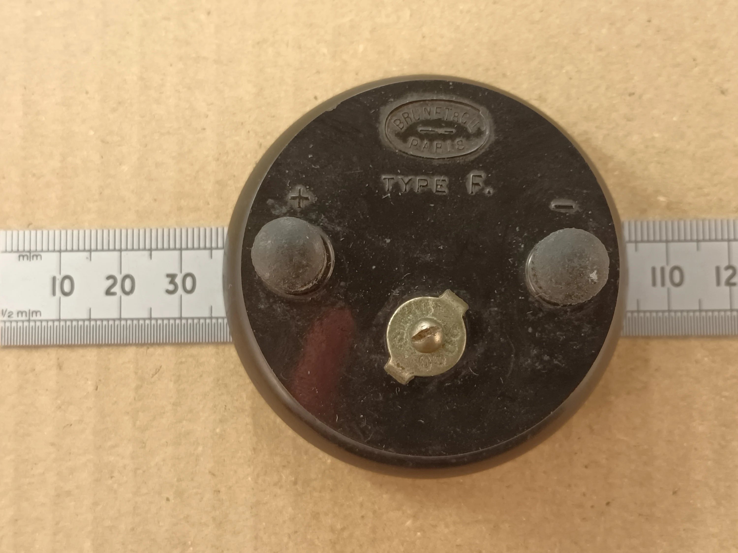 High Impedance Headphone Earphone Brunet Paris Type F 2000 Ohms DC 6K Reactive