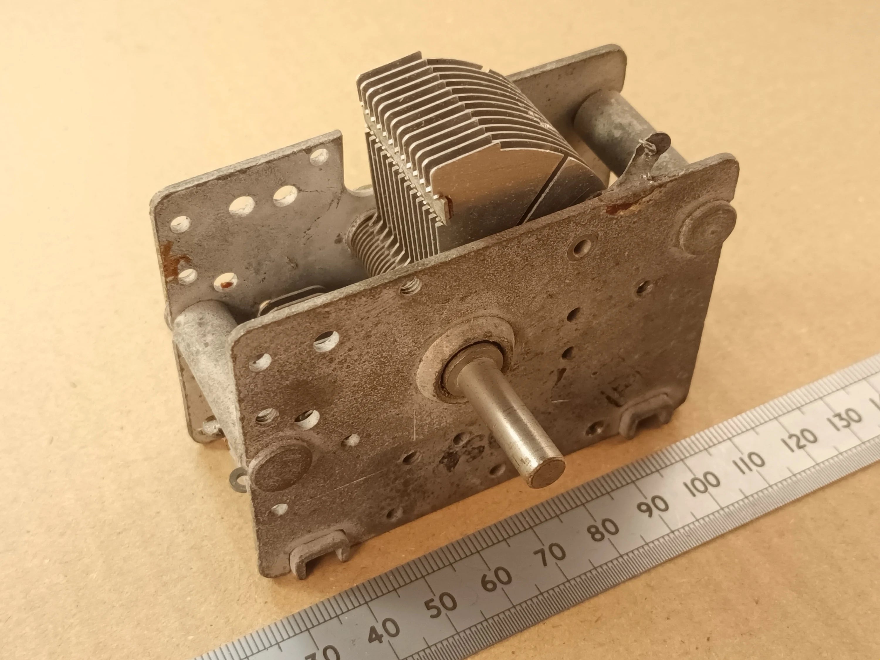 600pF Variable Capacitor Air Spaced for Crystal Sets, Radio Projects, or Loop Antennas