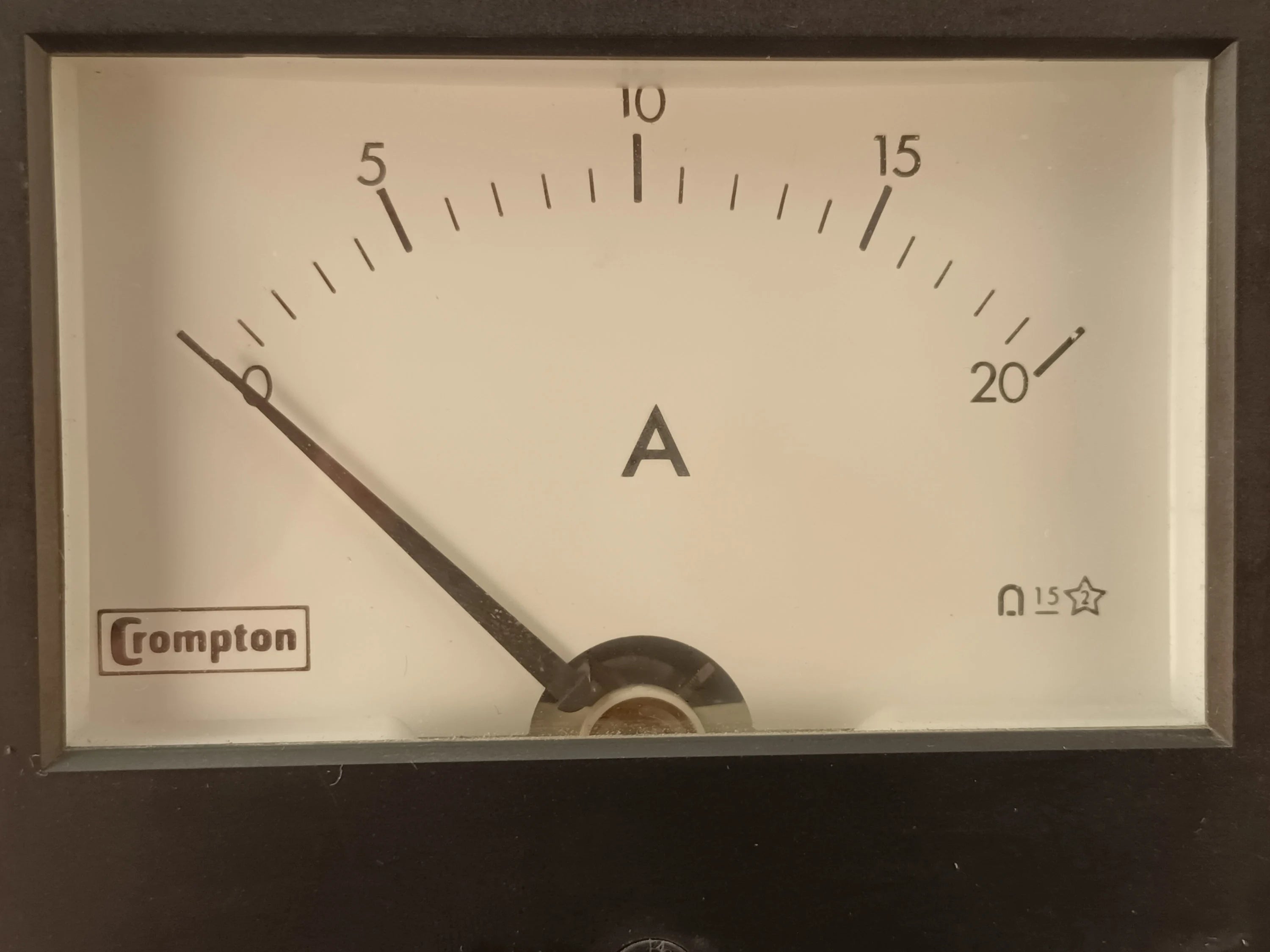 20A D.C. Moving Coil Battery Charge Meter 88mm With Internal Shunt