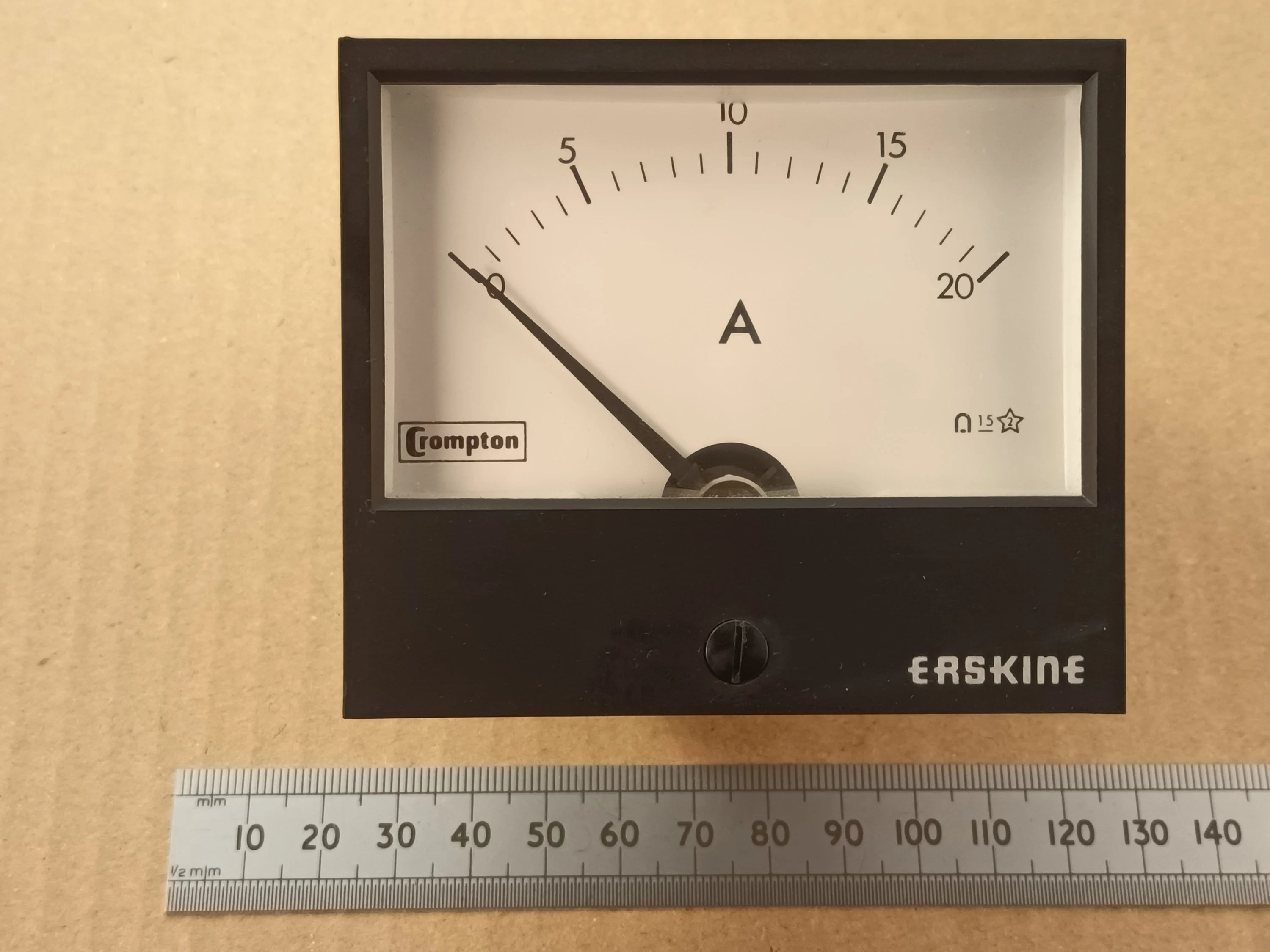 20A D.C. Moving Coil Battery Charge Meter 88mm With Internal Shunt