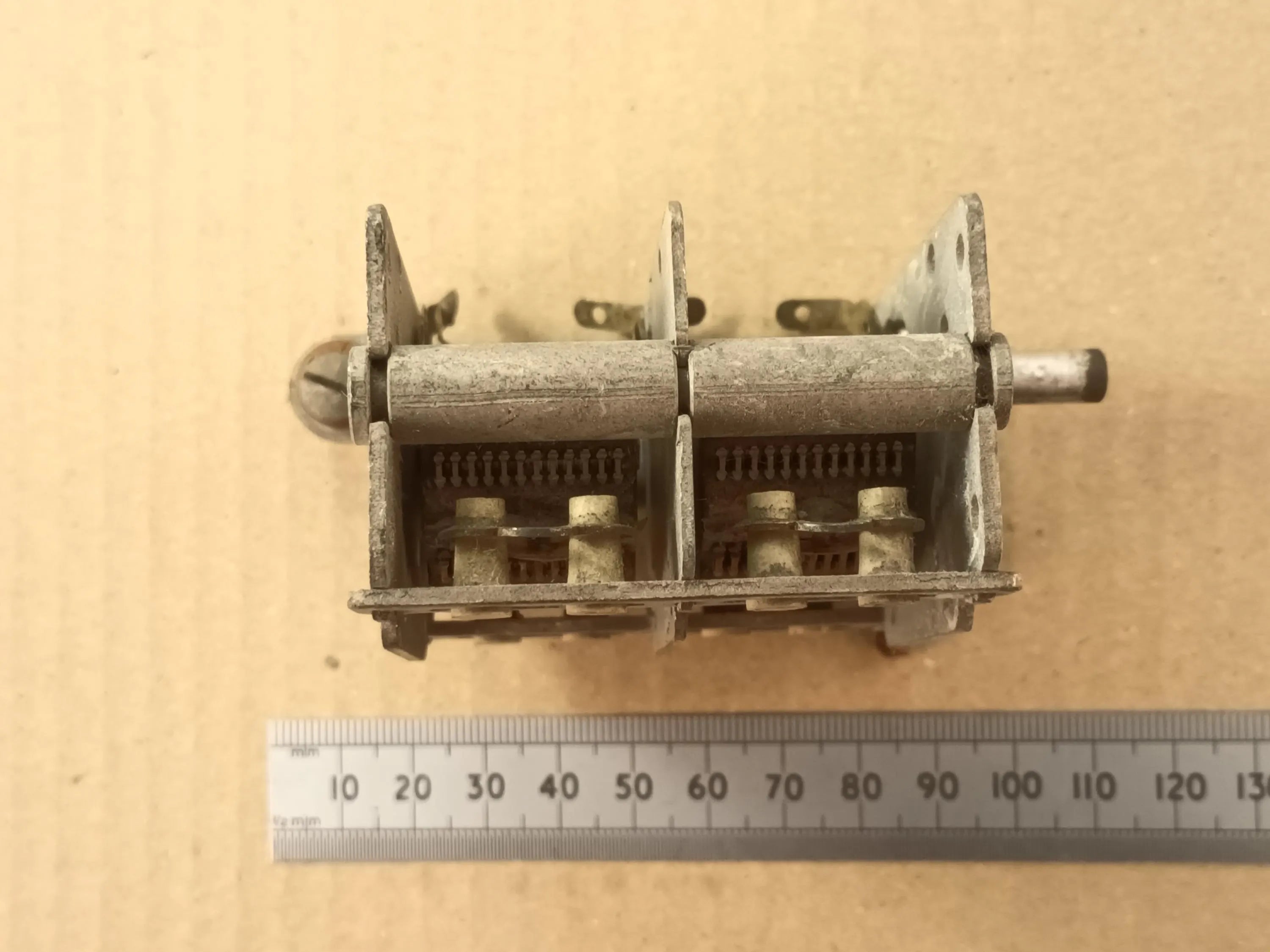 Air Spaced 600pF Variable Tuning Capacitor Dual Gang 1200pF