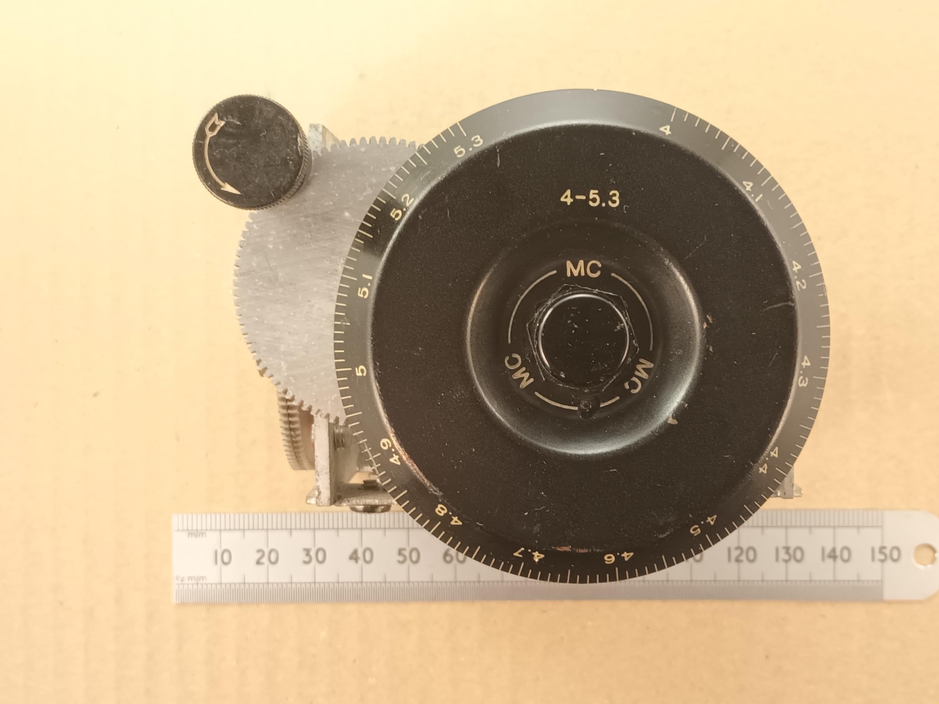 146pF High Voltage Variable Capacitor With Large Reduction Drive